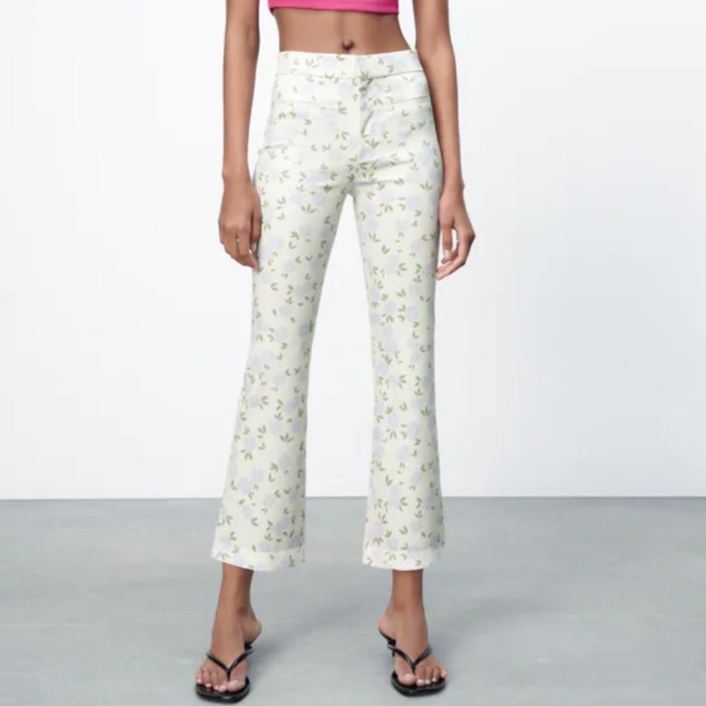 Zara Mini Flare Pants S